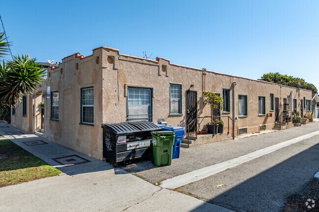 Building Photo - 4016 S. Pacific Ave