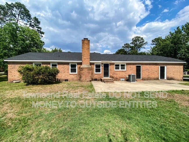 Building Photo - 212 Haverhill Dr