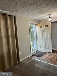 Building Photo - 3617 Laurel View Ct