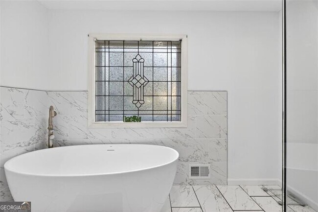 Building Photo - 2222 Amber Creek Trail