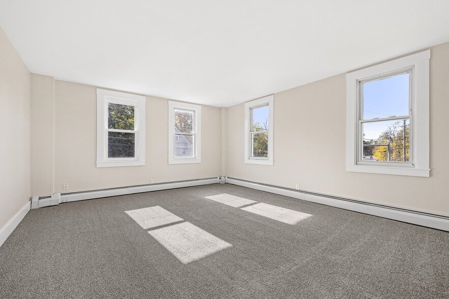 Building Photo - 5312 Genesee St