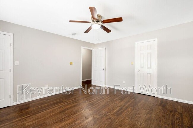 Building Photo - 2735 Purington Ave