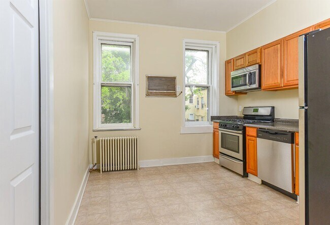 Building Photo - 277 Palisade Ave