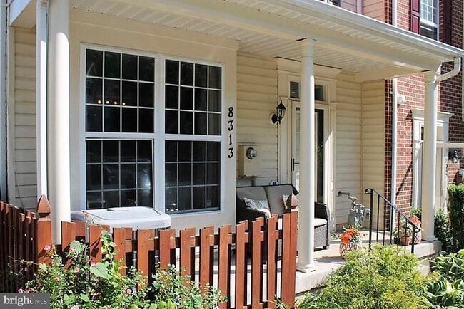 Building Photo - 8313 Sanderling Way