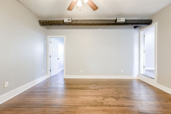 Building Photo - 105 North 52 Street