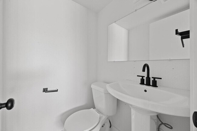 Building Photo - 7929 Gault St
