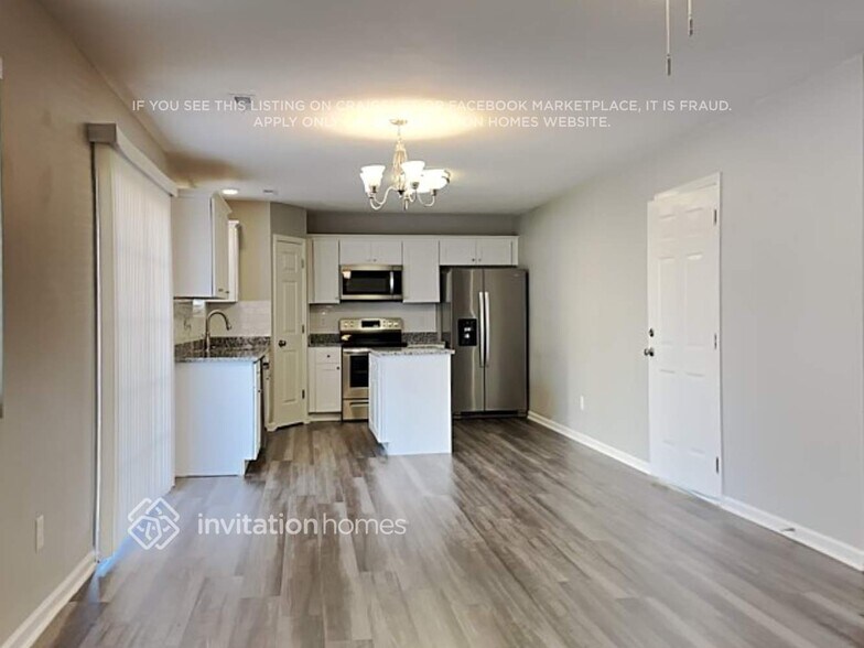 Building Photo - 803 Brantford Dr