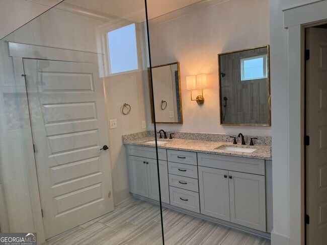 Building Photo - 1181 Hidden Hills Cir