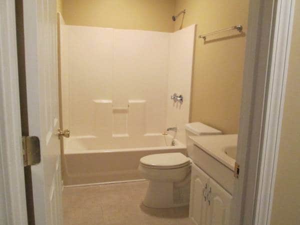 Building Photo - 600 Willington Manor