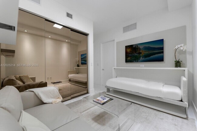 Building Photo - 10203 Collins Ave