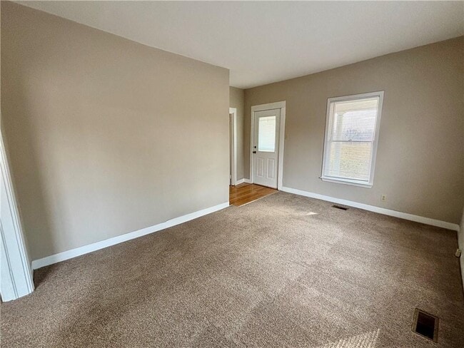 Building Photo - 3302 N Bogan Rd NE