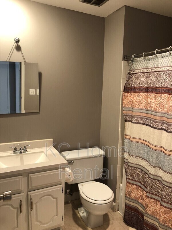 Building Photo - 8506 W 108th Pl