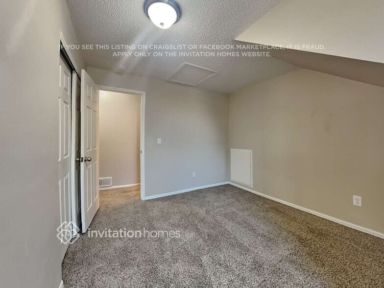 Building Photo - 18290 E Hampden Pl