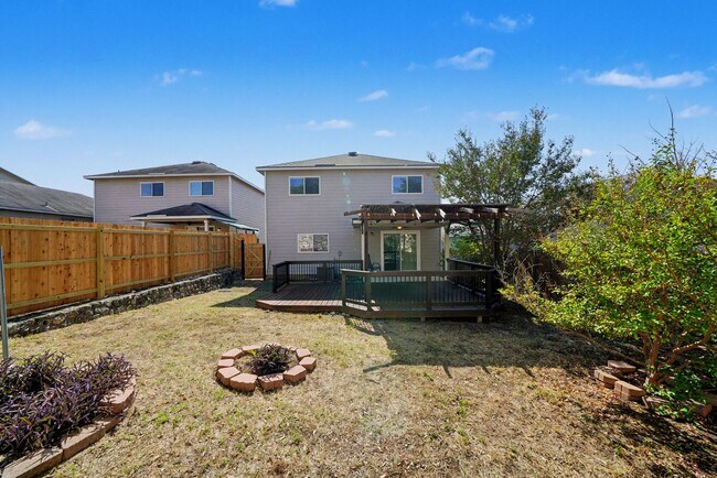 Building Photo - Beautiful 4-Bedroom Home in Bulverde Village! - Realtor Commission: $500