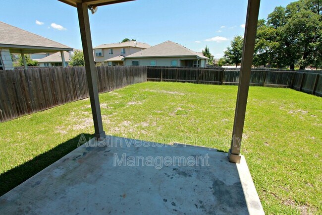 Building Photo - 11125 Old Quarry Rd