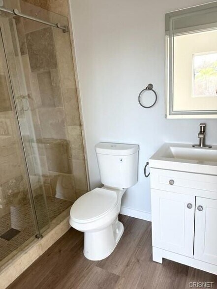 Building Photo - 19421 Ventura Blvd