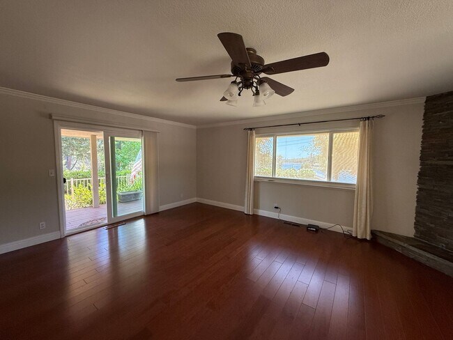 Building Photo - 23799 Woodhaven Pl