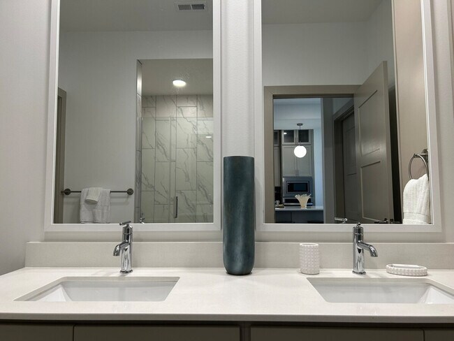 Building Photo - 13222 Ballantyne Corporate Pl