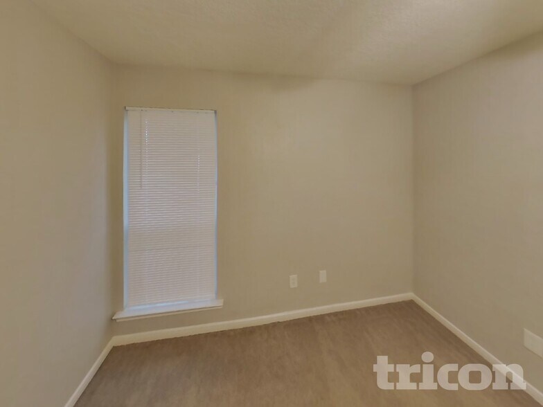 Building Photo - 616 Via Miramonte