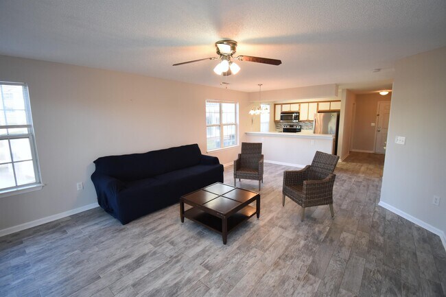 Building Photo - 4990 Windsor Green Way