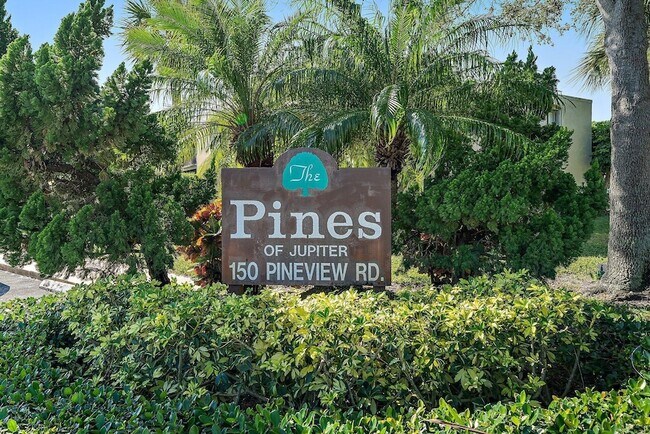 Building Photo - 150 Pineview Rd