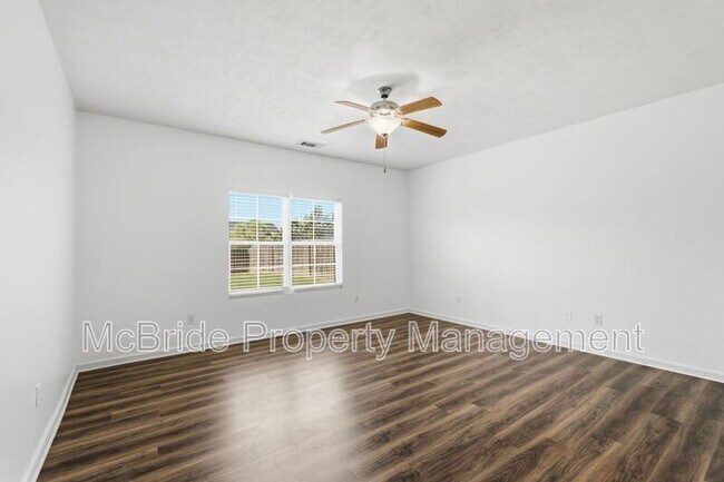 Building Photo - 6013 Settlement Ct