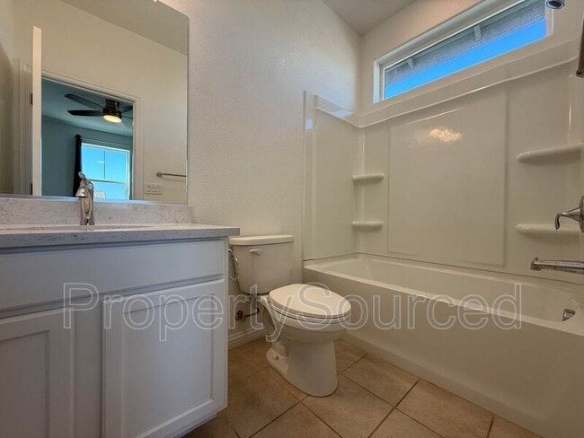 Building Photo - 2703 Rabbit Holw Dr