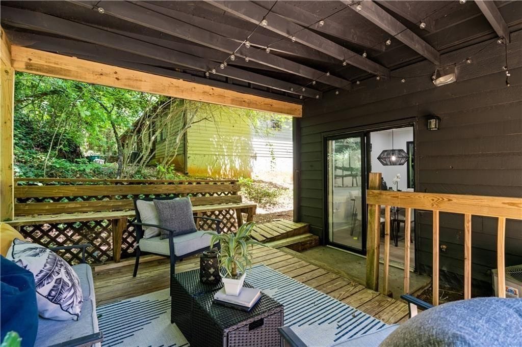 Building Photo - 1249 N Lea Ct SE