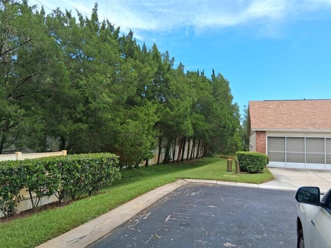 Building Photo - 9142 Cotswald Way