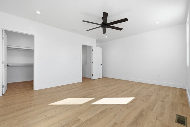 Building Photo - New Renovation - Sharpsburg