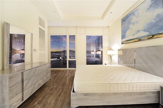 Building Photo - 3750 S Las Vegas Blvd