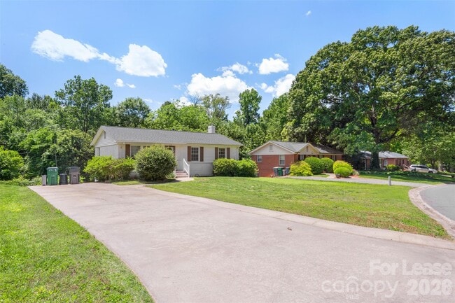 Building Photo - 3124 Edsel Pl