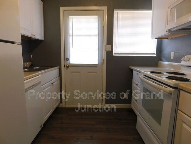 Building Photo - 1301 N 3rd St