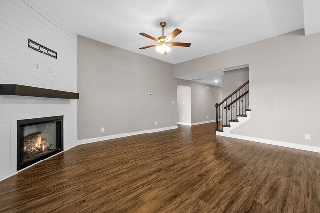 Building Photo - 1398 Citadel Dr