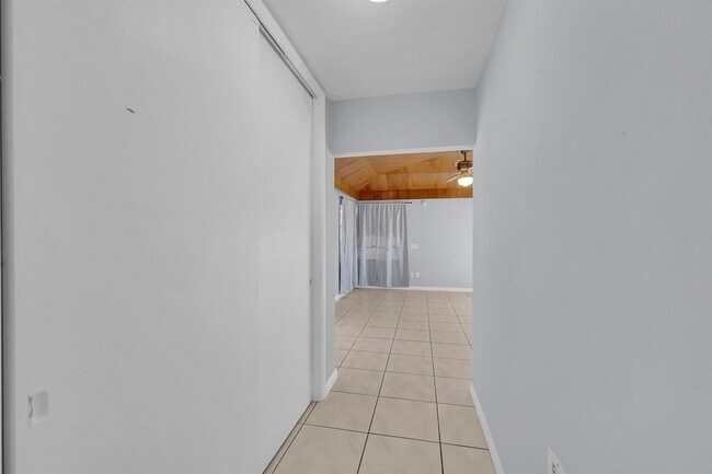 Building Photo - 4910 Ralls Rd