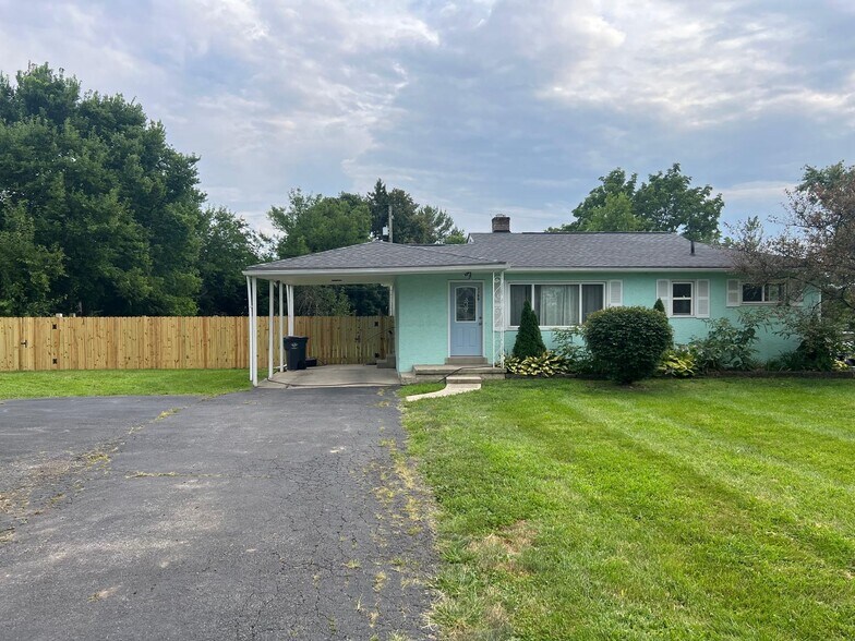 Front - 3399 Clime Rd