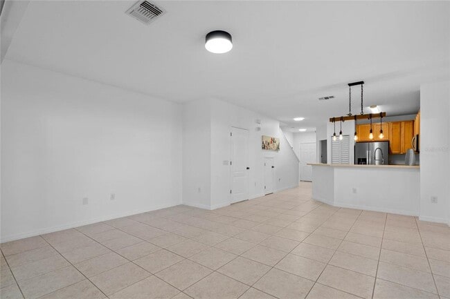 Building Photo - 102 Chelsea Dr