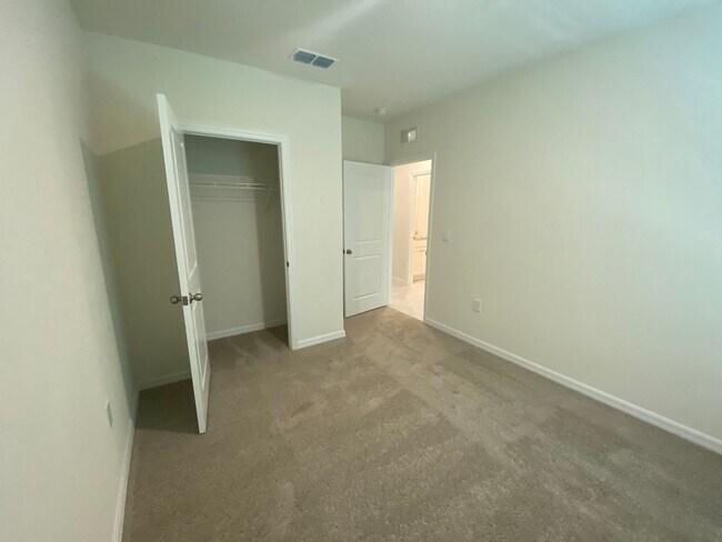 Building Photo - Home for Rent
