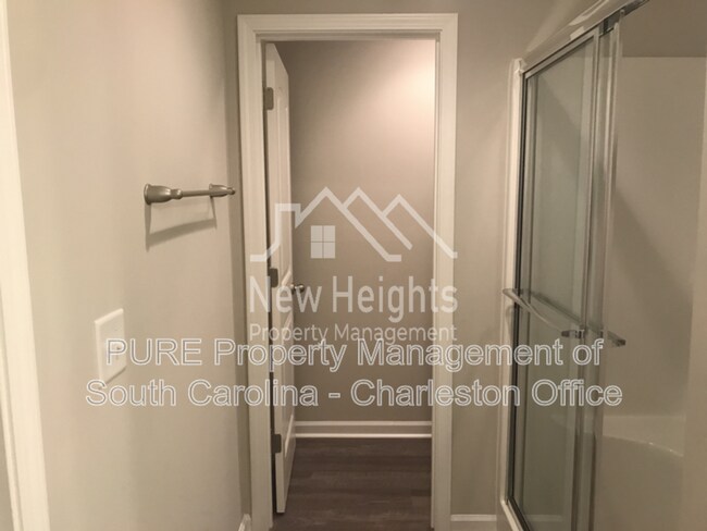 Building Photo - 160 Buchanan Cir