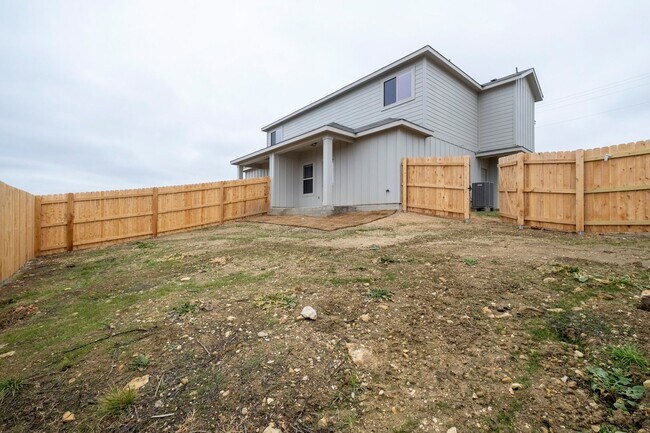 Building Photo - Recently Built 3 Bedroom, 2 Bath Duplex in Georgetown