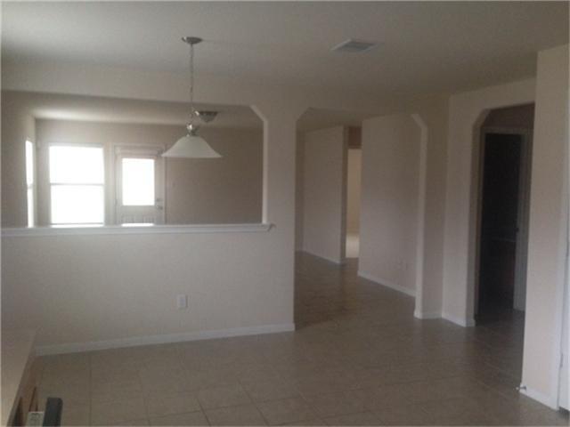 Building Photo - 18303 Barkers Green Way