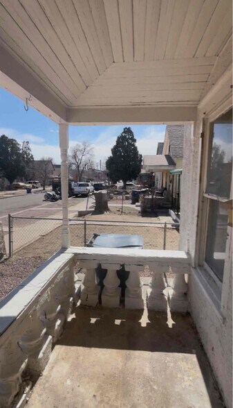 Building Photo - 1217 Taylor Ave