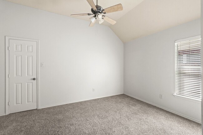 Building Photo - 17635 Arcadia Point Ln