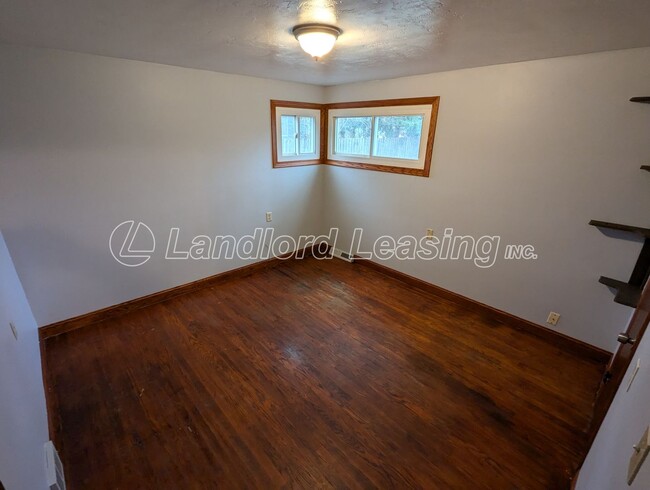 Building Photo - Updated 3-Bedroom Home with Heated Breezew...