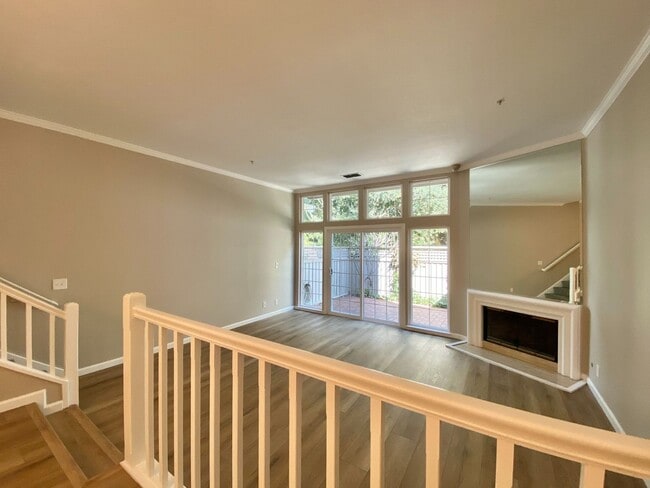 Building Photo - Updated 2 Bed 2 Story Napa Valley Club Con...