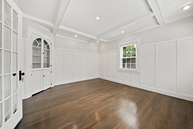 Building Photo - 37 Wolcott Rd