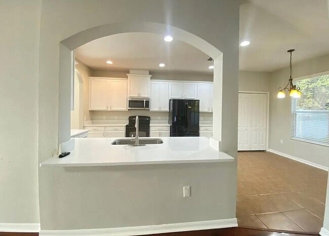 Building Photo - 944 Lost Grove Cir