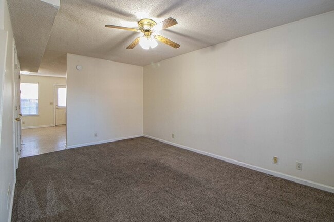 Building Photo - 108 Hickory Trace Rd