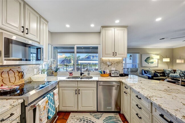 Building Photo - 911 Giralda Ct