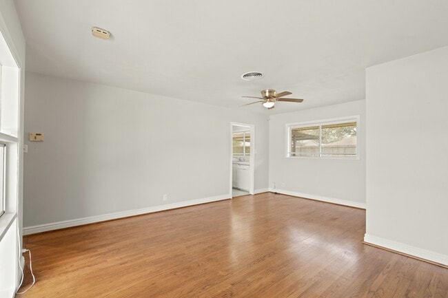 Building Photo - 1409 Conrad Sauer Dr